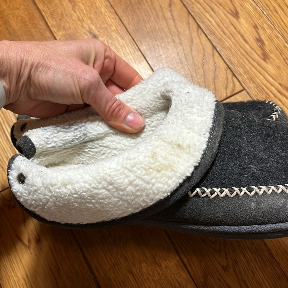 Clarks | women’s slippers with leather upper and Sherpa lining shoe size 8 - Picture 6 of 11